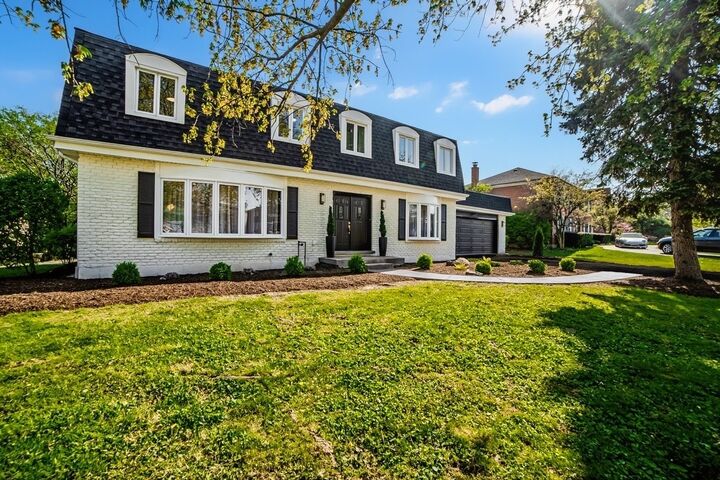 Property Photo: 19W071 Avenue Chateaux IL 60523