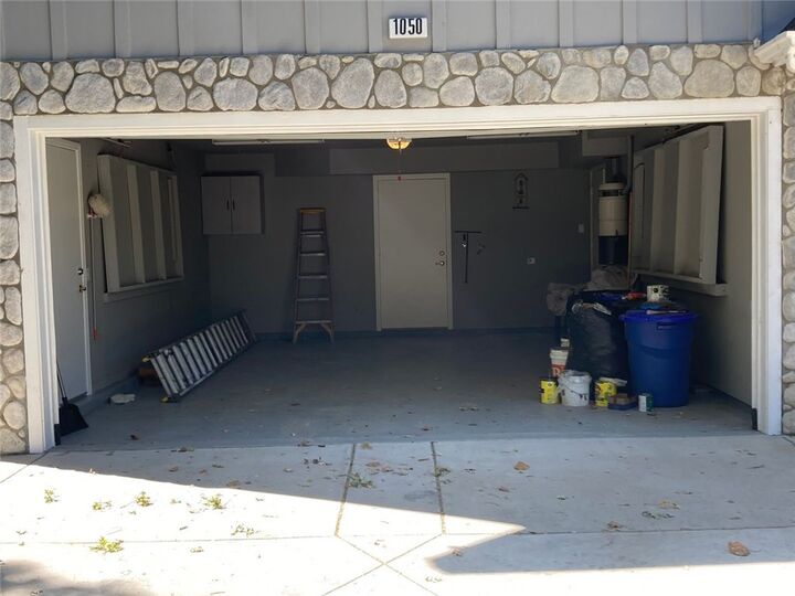 Property Photo:  1050 Carousel  CA 92352 