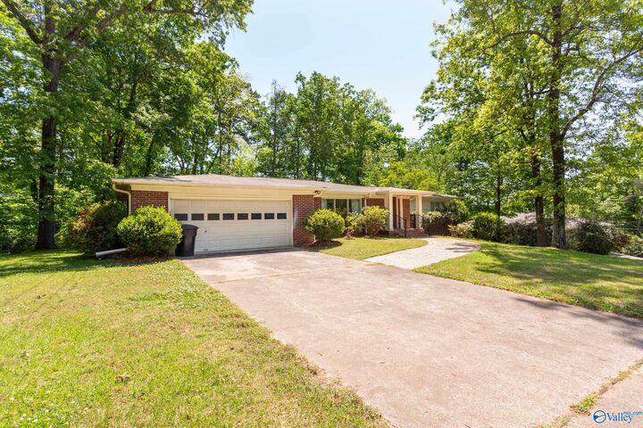 Property Photo:  2514 Montezuma Drive  AL 35904 