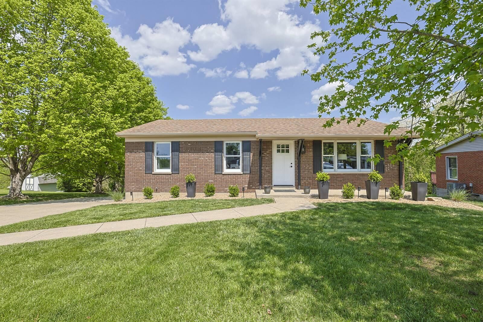 Property Photo:  46 Carrie Way  KY 41051 
