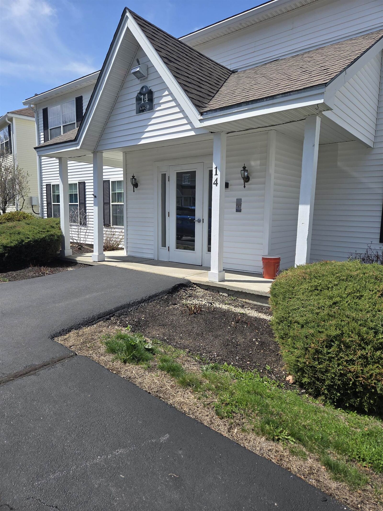 Property Photo:  14 Tampa Drive  NH 03867 