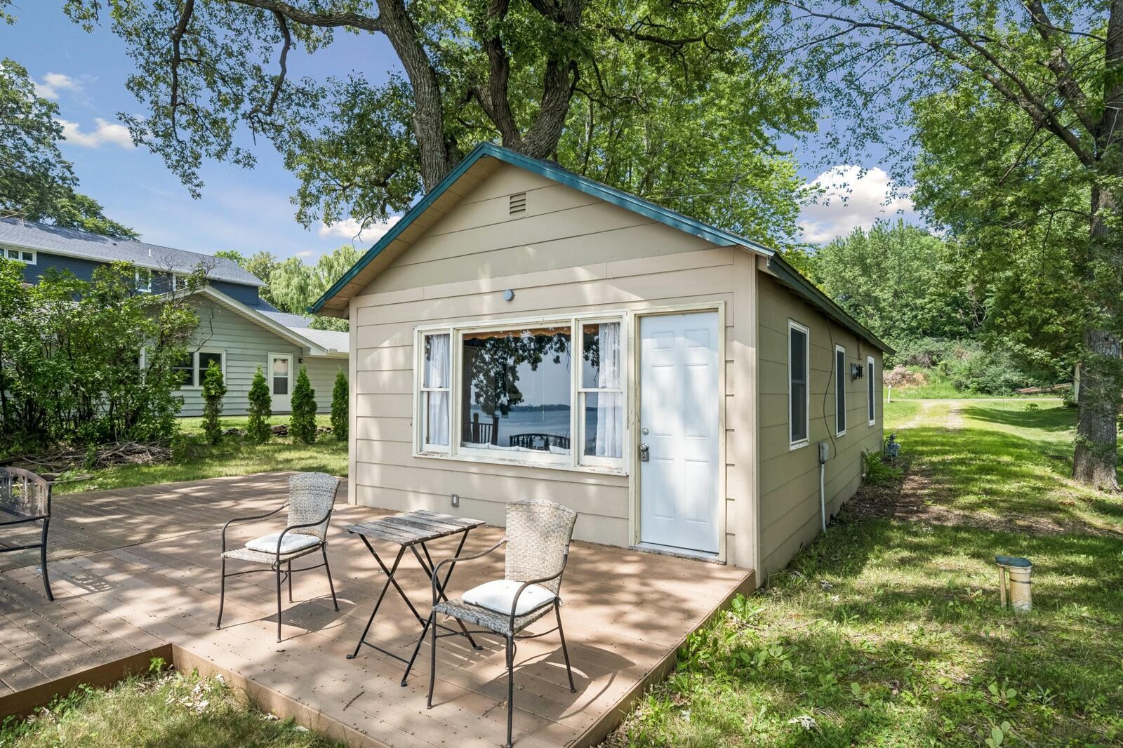 Property Photo: 68195 233rd Street MN 55325