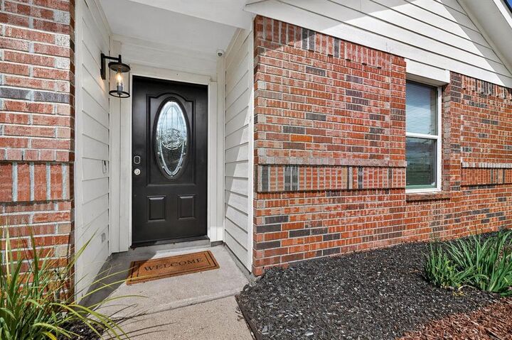 Property Photo:  124 Sandlewood Drive  TX 75160 