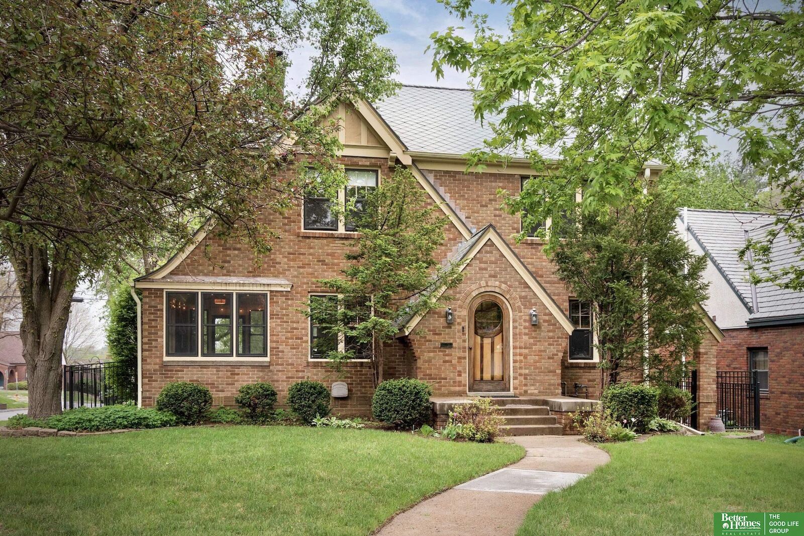 Property Photo:  4501 Pine Street  NE 68106 