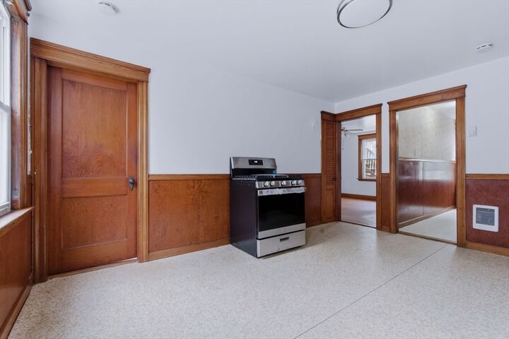 Property Photo:  7 Third Avenue  MA 01571 