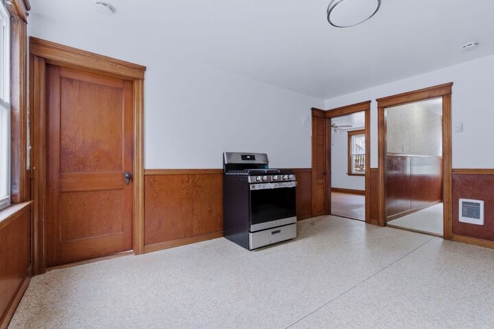 Property Photo:  7 Third Avenue  MA 01571 