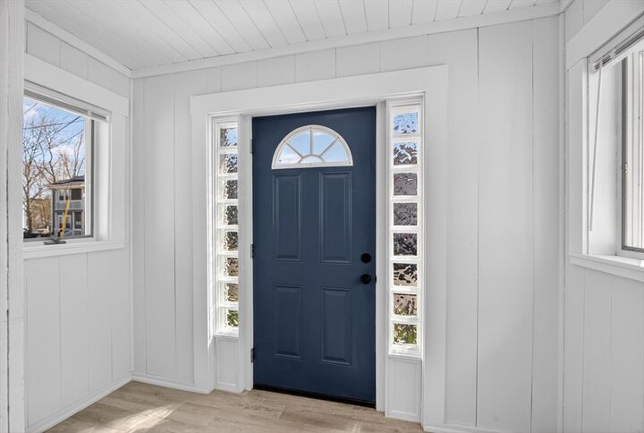 Property Photo:  17 Hazel St  MA 01420 