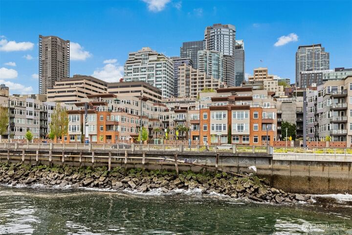 Property Photo:  1950  Alaskan Way 128  WA 98101 