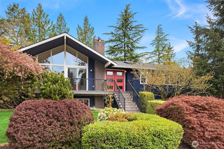 Property Photo:  17420 NE 11th Street  WA 98008 