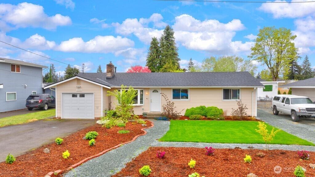 Property Photo:  8704  48th Drive NE  WA 98270 