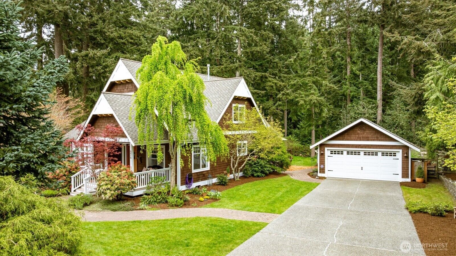 Property Photo:  974  Woodside Lane  WA 98260 