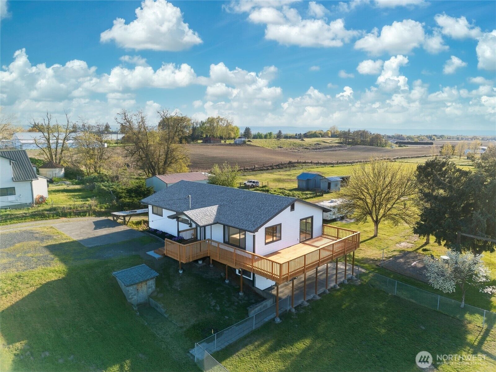 Property Photo: 1934 S College Ave WA 99324