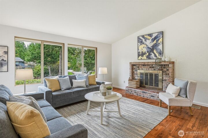 Property Photo:  14329  43rd Avenue W  WA 98087 