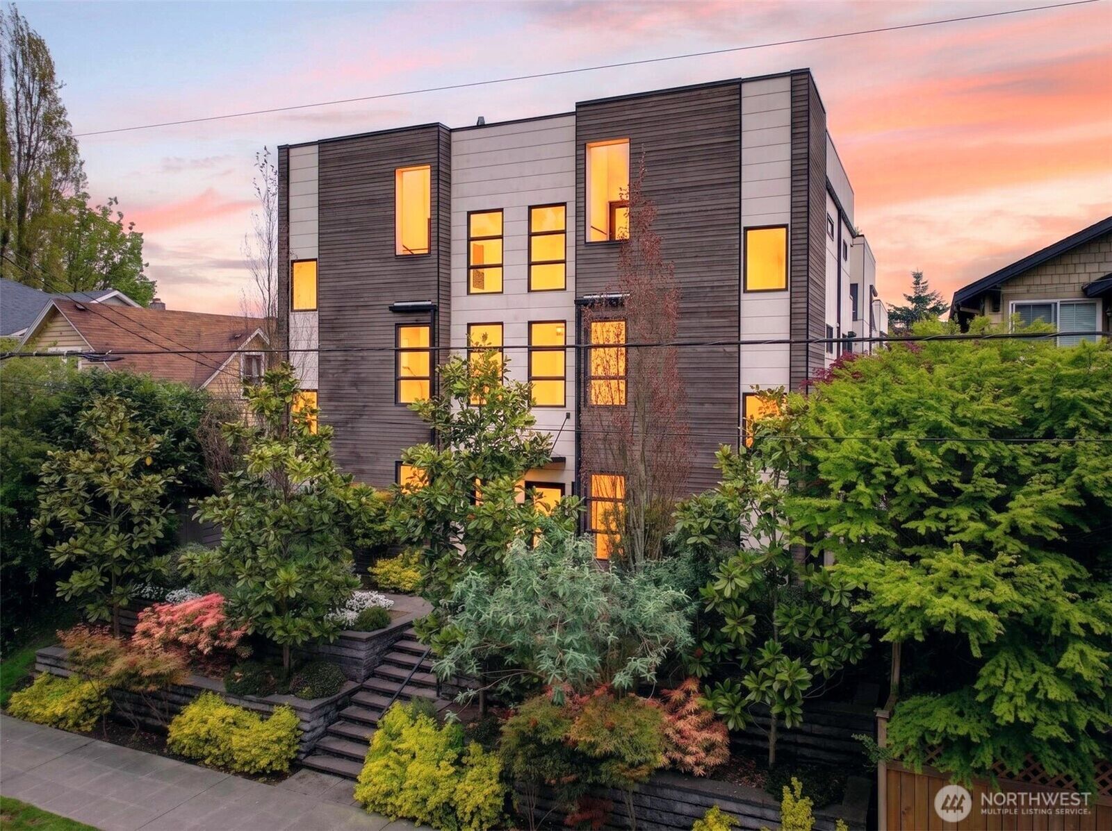 Property Photo:  3014  21st Avenue W A  WA 98199 