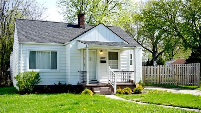 Property Photo: 5046 Lafontaine Street MI 48236
