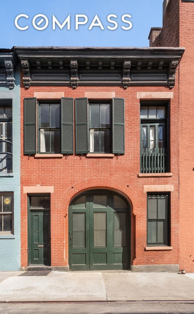 Property Photo:  28 College Place  NY 11201 