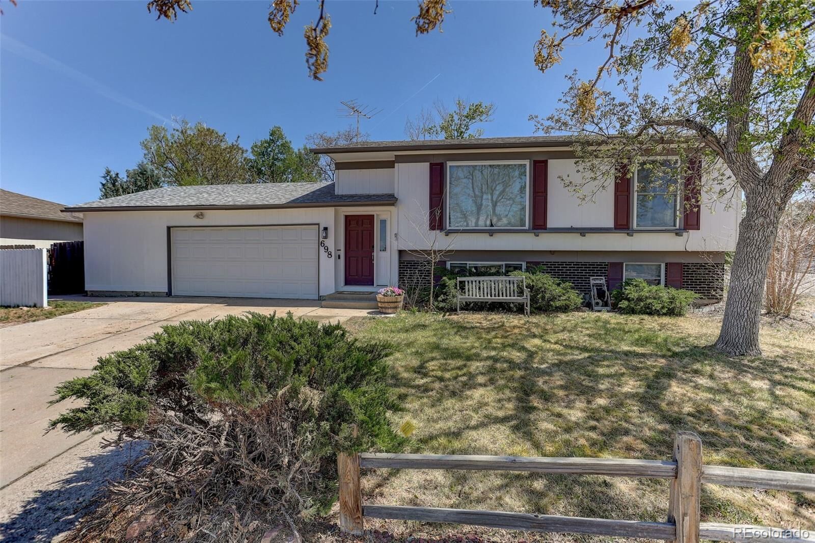 Property Photo:  698 S Moline Street  CO 80012 