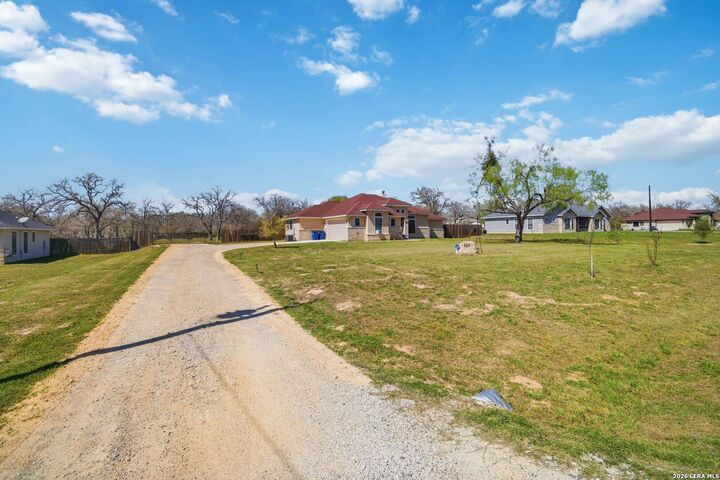 Property Photo:  133 Sendera Crossing  TX 78121 