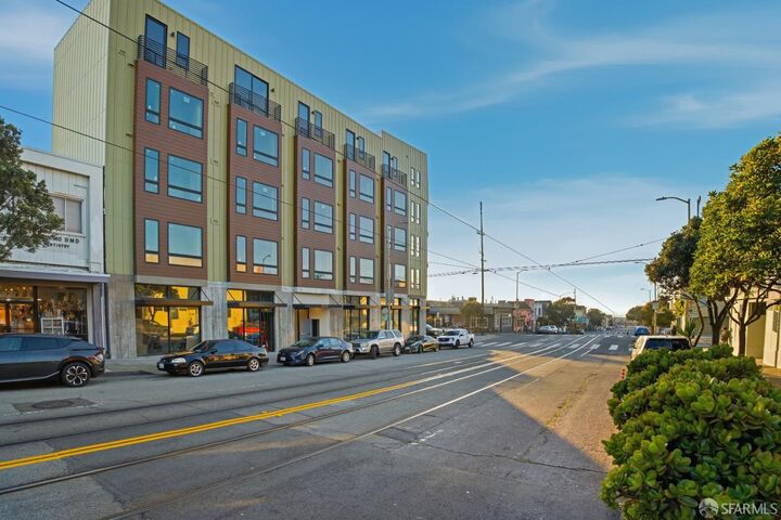 Property Photo:  3945 Judah Street 201  CA 94122 