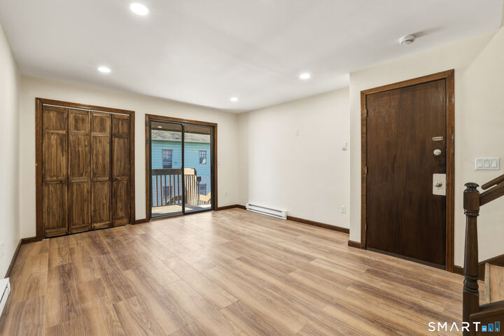 Property Photo:  275 Broad Street 9  CT 06450 