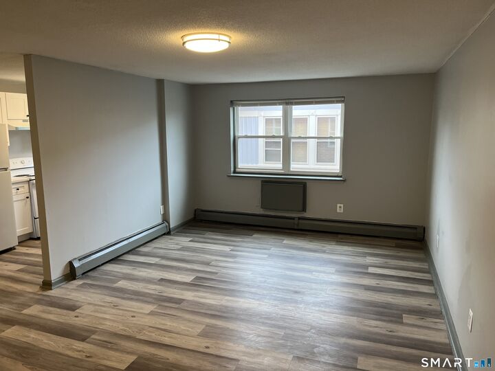 Property Photo:  32 Cook Avenue D27  CT 06451 