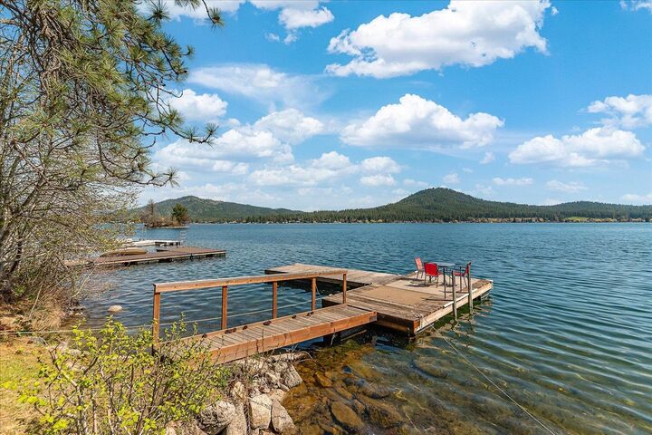 Property Photo:  43989 Silver Beach Rd  WA 99148 