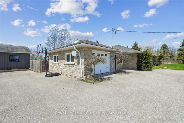 Property Photo: 717906 6 Highway ON N4K 5N7