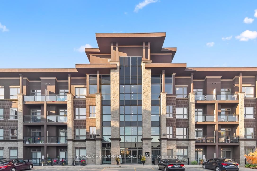 Property Photo: 5020 Corporate Drive 302 ON L7L 0H7