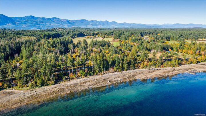 Property Photo: 1901 East Rd BC V0R 1T0