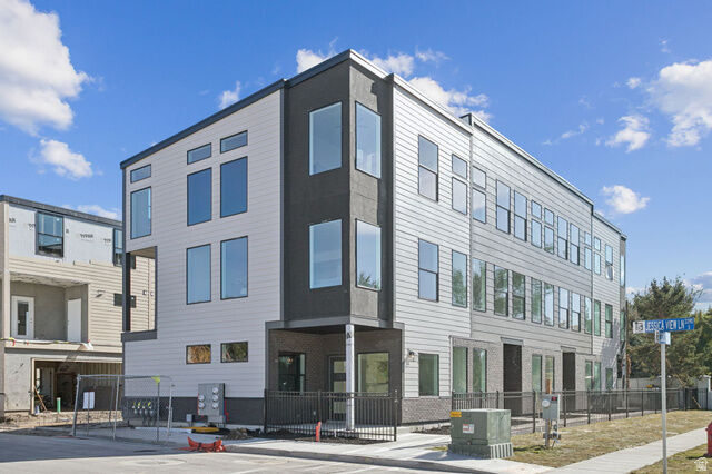 Property Photo:  322 E Jessica View Ln S 14  UT 84115 