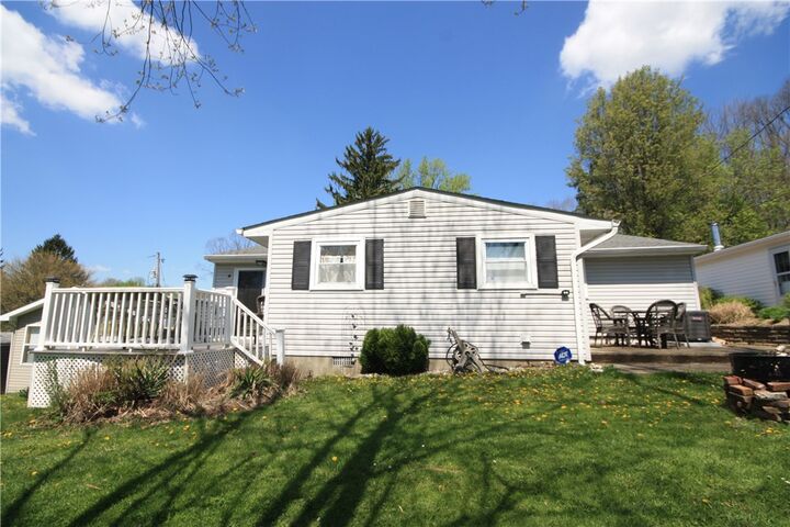 Property Photo:  11999 Crafton Ave  PA 16316 