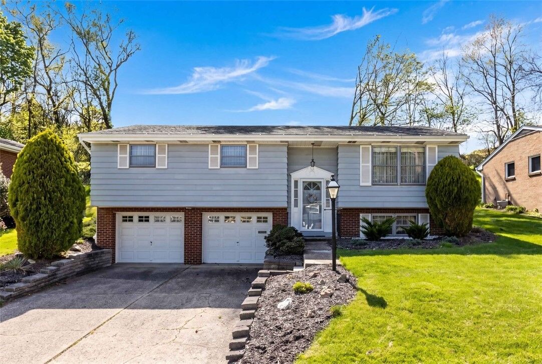 Property Photo:  140 Foxcroft Rd.  PA 15220 