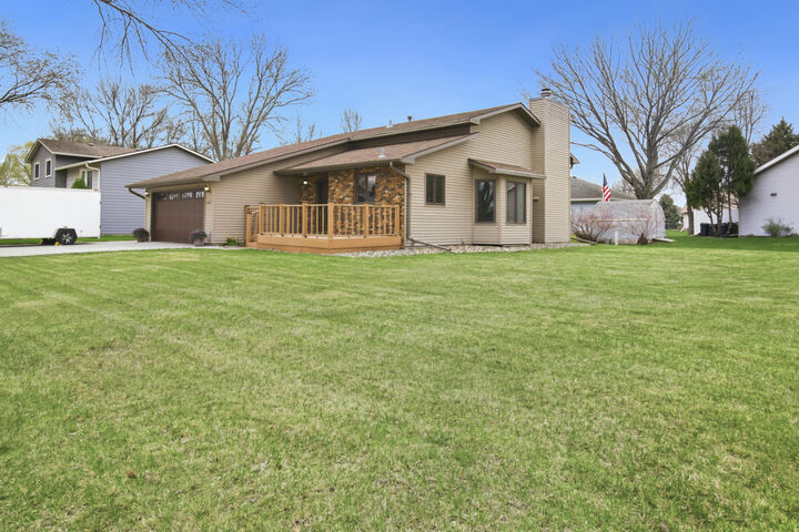 Property Photo: 1247 Casper Avenue SD 57401