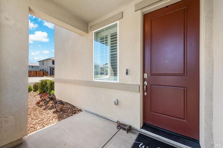 Property Photo:  661 Shaul Circle  CA 95687 
