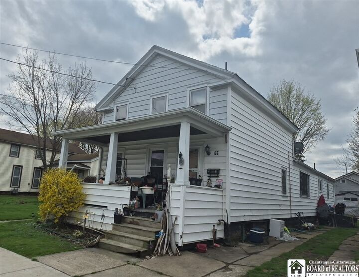 Property Photo:  67 Ruggles Street  NY 14048 