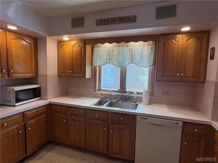 Property Photo: 1225 N Military Road NY 14304