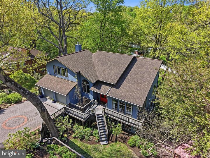 Property Photo:  137 E Woods Drive  PA 17543 