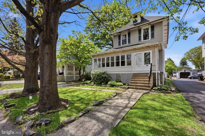 Property Photo:  1151 Morton Avenue  PA 19033 