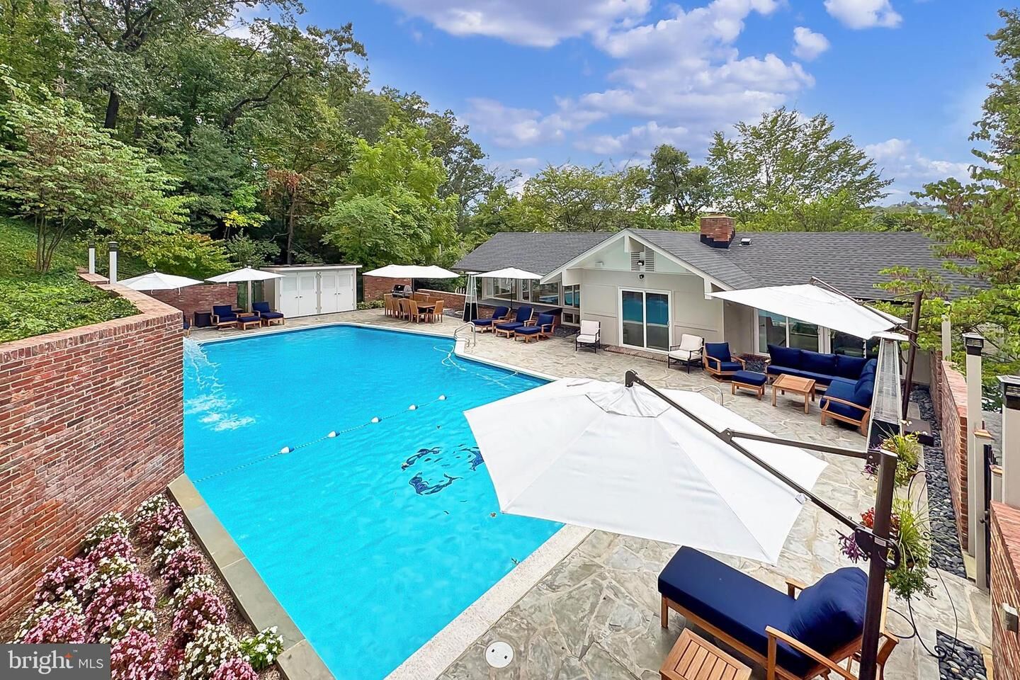 Property Photo:  1753 Army Navy Drive  VA 22202 