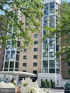 Property Photo:  15107 Interlachen Drive 2-303  MD 20906 