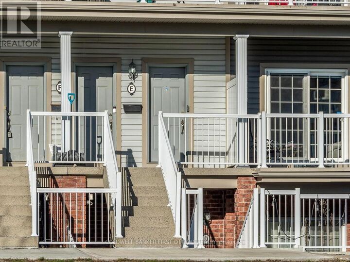 Photo de la propriété:  100 Artesa Private  ON K2S 0J8 