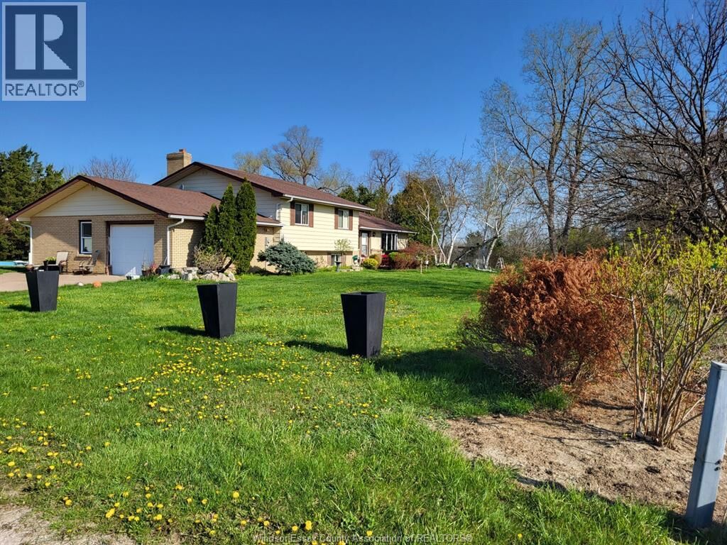 Photo de la propriété:  5075 12th Concession  ON N8N 2M1 