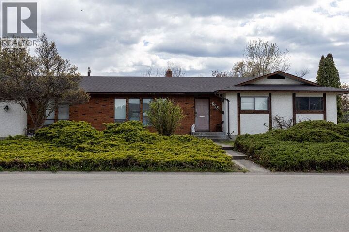 595 McWilliams Road — photo 1