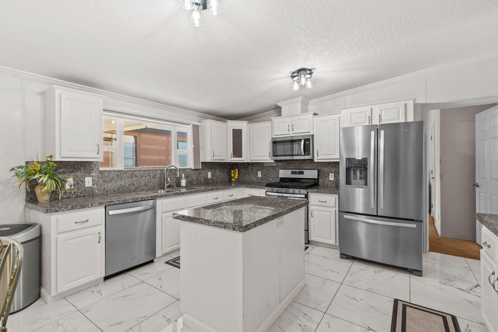 Property Photo: 35461 Mexico Way CA 92276