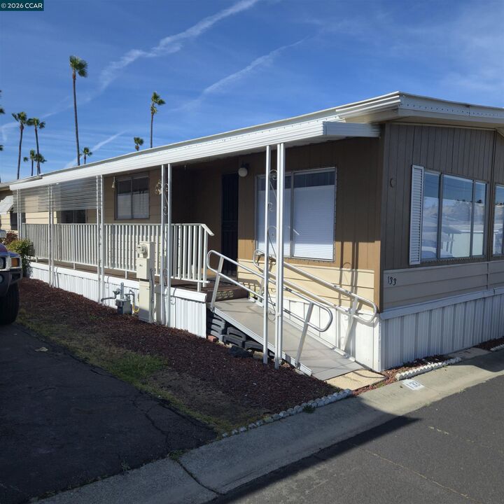 Property Photo:  16401 San Pablo Ave Spc 13  CA 94806 
