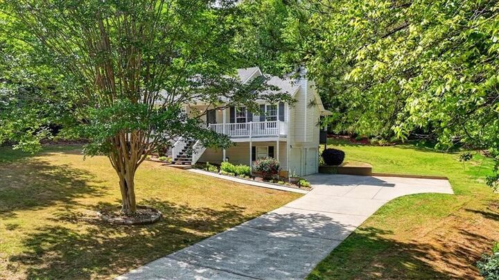 Property Photo:  402 Deer Run  GA 30143 