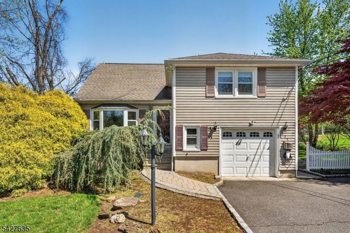 Property Photo:  271 E Mount Pleasant Ave  NJ 07039 