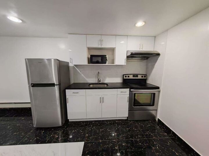 Property Photo:  22 Jones St 1  NJ 07306-3103 