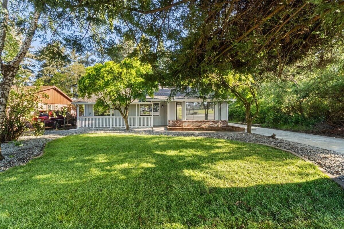 Property Photo: 1563 Murray Road CA 95519