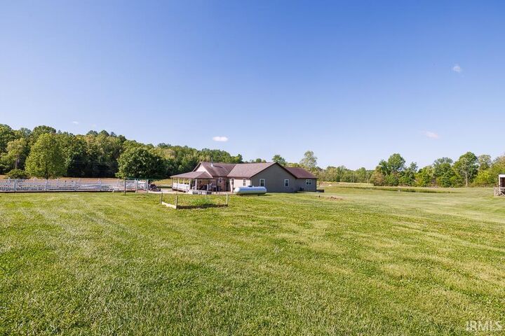 Property Photo:  2879 E Calvertville Road  IN 47424 
